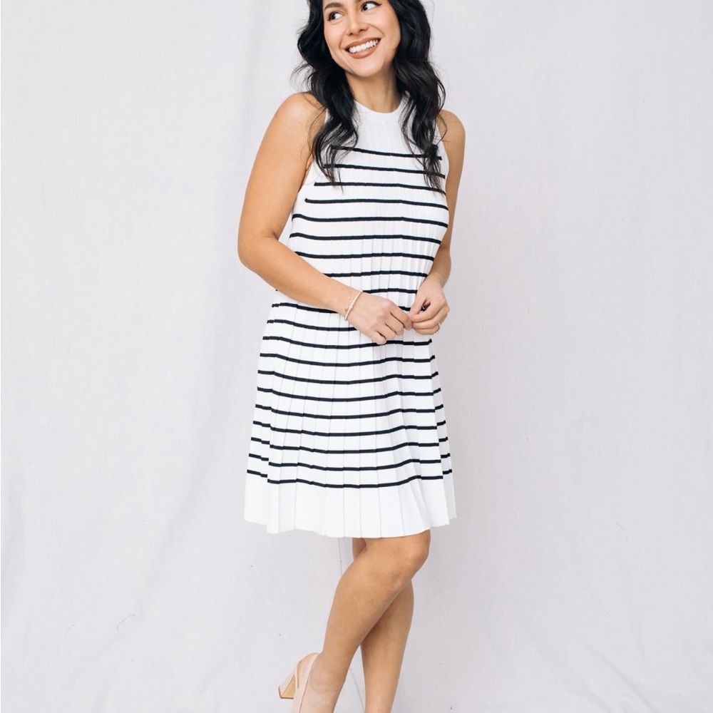 Black and white pleated dress